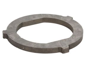 Blaszka zabezpieczająca nakrętki półosi AUG55760