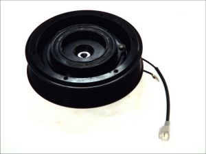 Sprzęgło elektromagnetyczne kompresora klimatyzacji KTT040063