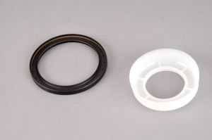 Uszczelniacz wału korbowego EL369470