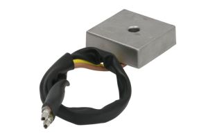 Regulator napięcia alternatora DZE02314