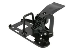 Zamek pokrywy silnika 6010-25-032424P