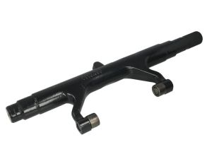 Dźwignia sprzęgła (łapa) AUG56513