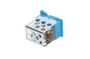 Regulator wentylatora nawiewu do wnętrza pojazdu DEB004TT