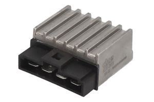 Regulator napięcia alternatora DZE02411