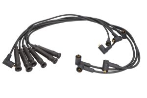 Zestaw przewodów zapłonowych 941318111044