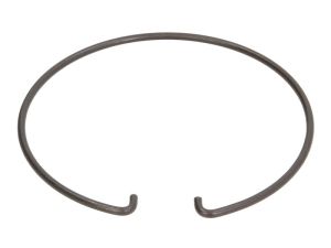 Pierścień zabezpieczający sworznia zwrotnicy AUG76883