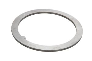 Blaszka zabezpieczająca nakrętki półosi AUG80645