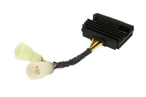 Regulator napięcia alternatora AKI6045