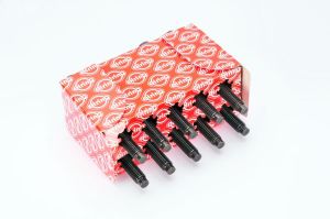 Zestaw śrub głowicy cylindrów EL802870