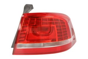 Lampa zespolonych świateł tylnych 441-19C6R-AE