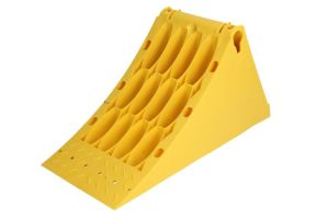 Klin pod koło CARGO-E103