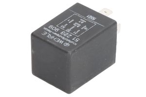 Przekaźnik pompy paliwa MD422011