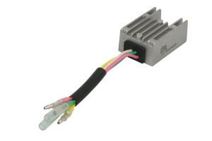 Regulator napięcia alternatora DZE02565