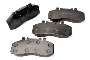 Klocek hamulcowy kpl. 29835 220 0 4