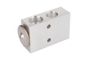 Zawór rozprężny klimatyzacji KTT140055