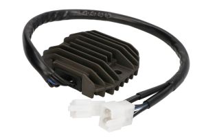 Regulator napięcia alternatora RGU-428