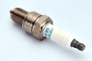 Świeca zapłonowa GE3-1