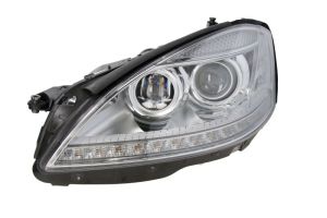 Reflektor świateł przednich 711307023685