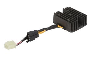 Regulator napięcia alternatora RGU-305