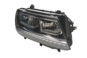 Reflektor świateł przednich 711451000258