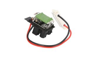Regulator wentylatora nawiewu do wnętrza pojazdu DER015TT