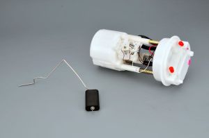 Jednostka doprowadzająca paliwo MD76453E