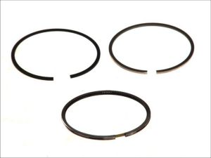 Zestaw pierścieni tłoka 002 49 N0