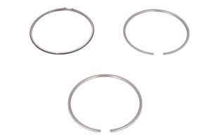 Zestaw pierścieni tłoka 038 64 N0