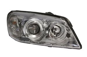 Reflektor świateł przednich 235-1112RMLDEM1