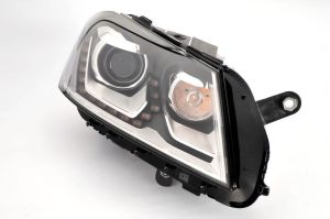 Reflektor świateł przednich VAL044510