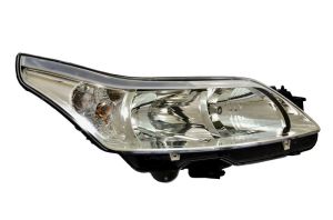 Reflektor świateł przednich VAL043763