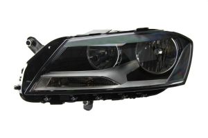 Reflektor świateł przednich VAL044501