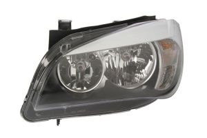 Reflektor świateł przednich VAL044945