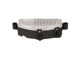 Regulator wentylatora nawiewu do wnętrza pojazdu VAL715289