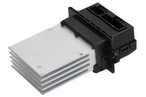 Regulator wentylatora nawiewu do wnętrza pojazdu VAL509885