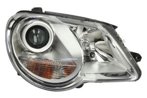 Reflektor świateł przednich VAL043265
